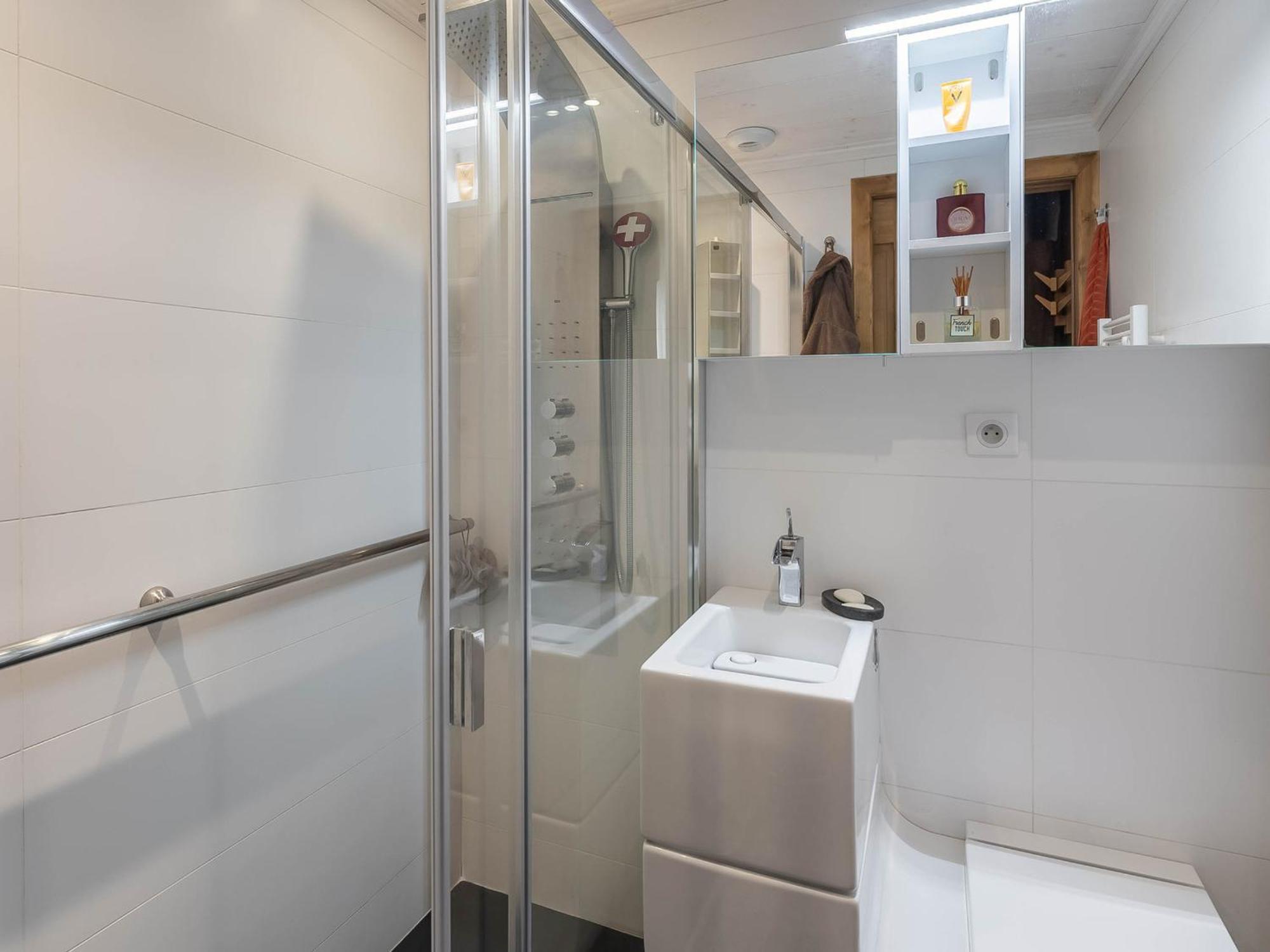 Au Pied Des Pistes, Sauna, Parking, Wifi - Fr-1-568-54 Appartement Courchevel